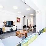 Elegante Apartamento En Centro Lägenhet